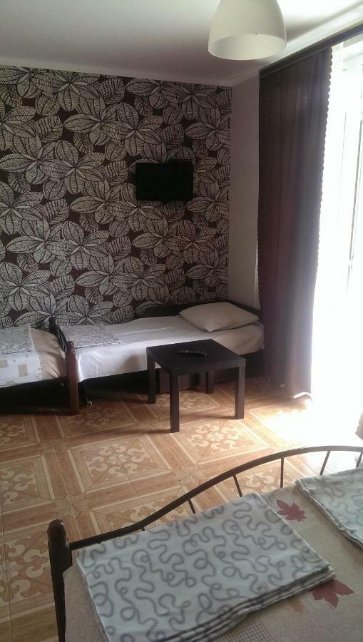 Tikhaya Gavan Guest House Gagra Exterior photo