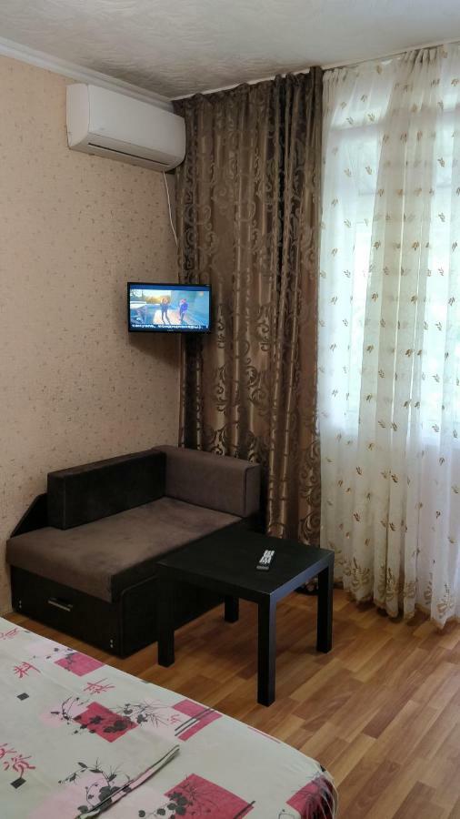 Tikhaya Gavan Guest House Gagra Exterior photo